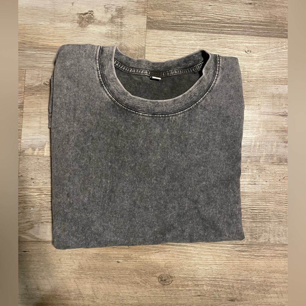 Women’s Gray Crewneck Sweatshirt